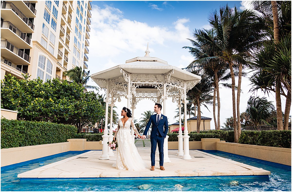 Elegant Classic Blue Wedding | Marriott Singer Island | Palm Beach, FL | Married in Palm Beach | www.marriedinpalmbeach.com | Organic Moments Photography