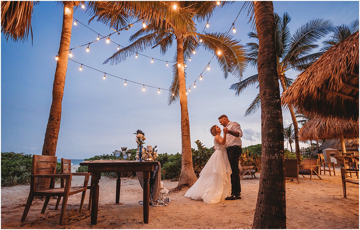 Intimate Outdoor Wedding | Palm Beach Marriott Singer Island Resort | Palm Beach Florida | Married in Palm Beach | www.marriedinpalmbeach.com | Organic Moments Photography