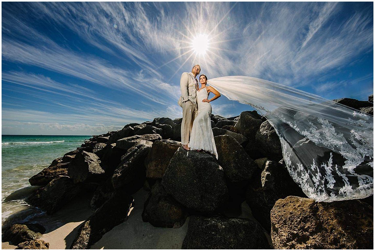 Epic Wedding Photo Contest | Blowing Rocks | Jupiter, FL | Married in Palm Beach | www.marriedinpalmbeach.com | Captured Beauty Photography
