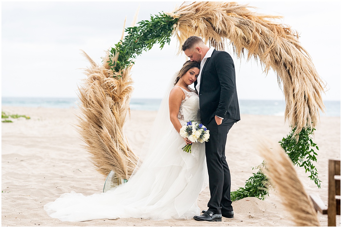 Elegant Beach Wedding | Marriott Singer Island | Palm Beach, FL | Married in Palm Beach | www.marriedinpalmbeach.com | Organic Moments Photography