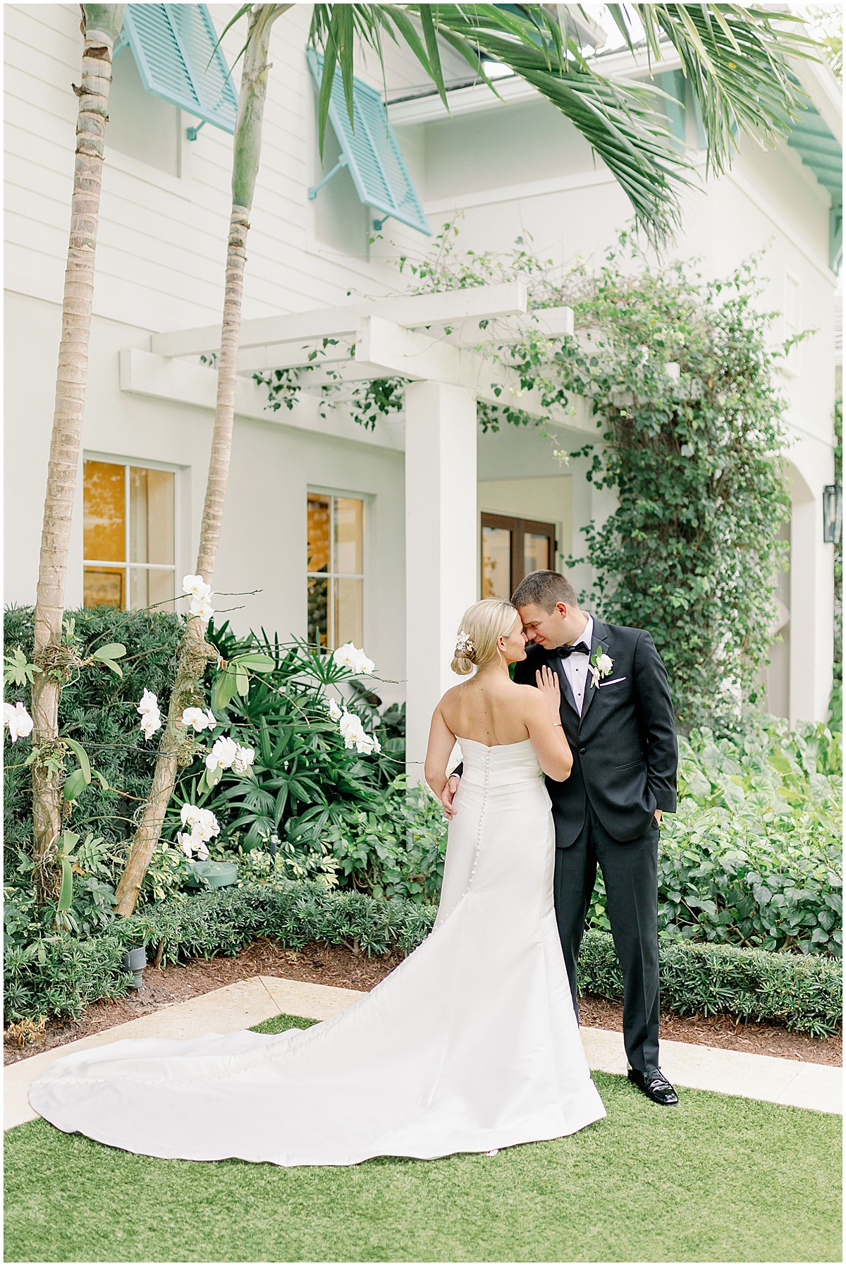 Stunning Wedding | Pelican Club | Jupiter, FL | Married in Palm Beach | www.marriedinpalmbeach.com | Jessica Van Der Marel Photography